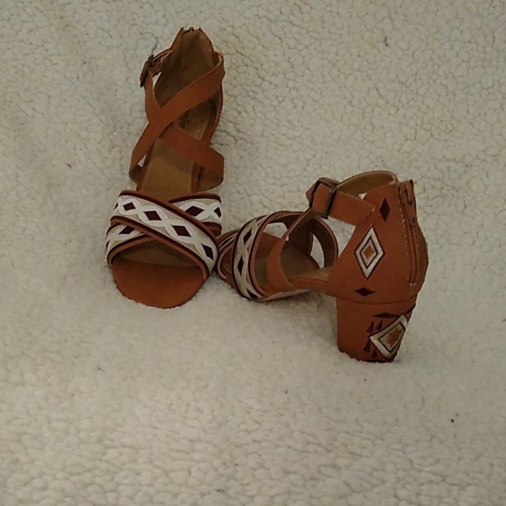 Shoes - Picture 2 of 2